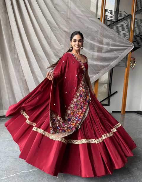 Maroon Tapesty